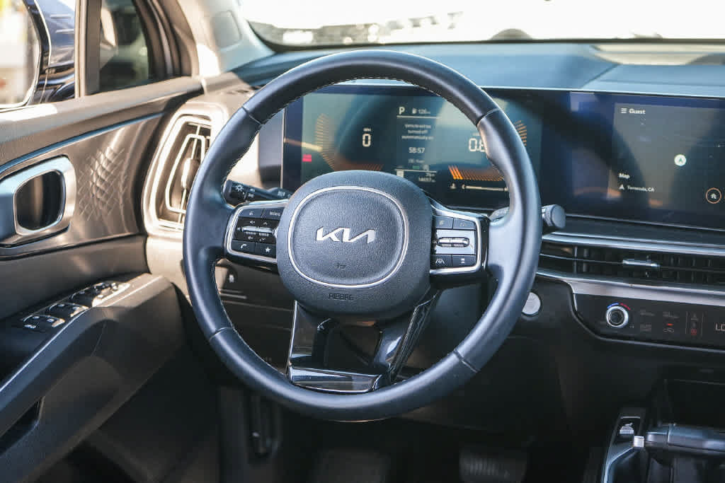 Certified 2024 Kia Sorento S w/ Panoramic Sunroof Package FWD image 15