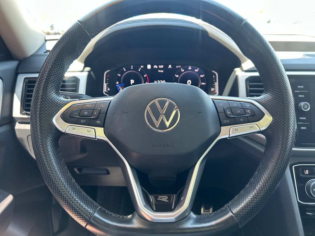 Used 2023 Volkswagen Atlas SEL R-Line AWD/4WD image 17