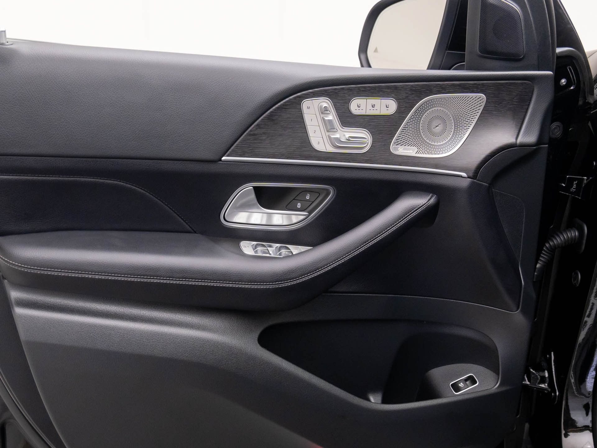 New 2026 Mercedes-Benz GLS 450 4MATIC image 12