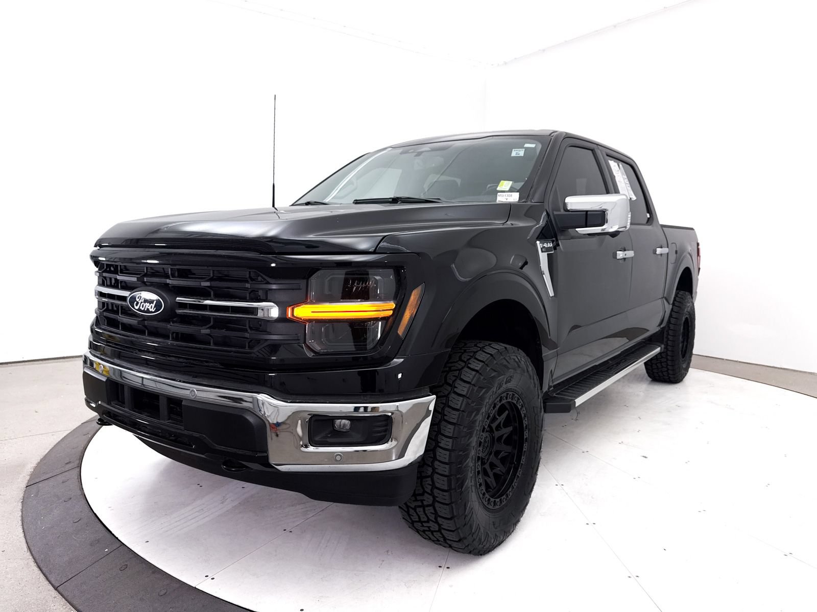Used 2025 Ford F150 XLT w/ Equipment Group 302A MID AWD/4WD image 13