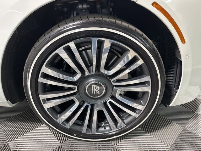 Used 2023 Rolls-Royce Ghost image 9