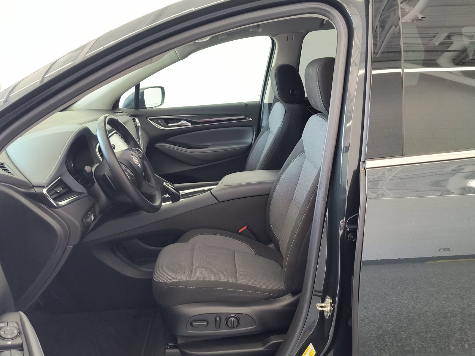 Used 2020 Buick Enclave Preferred FWD image 9