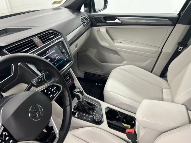 Used 2024 Volkswagen Tiguan SE R-Line AWD/4WD image 21
