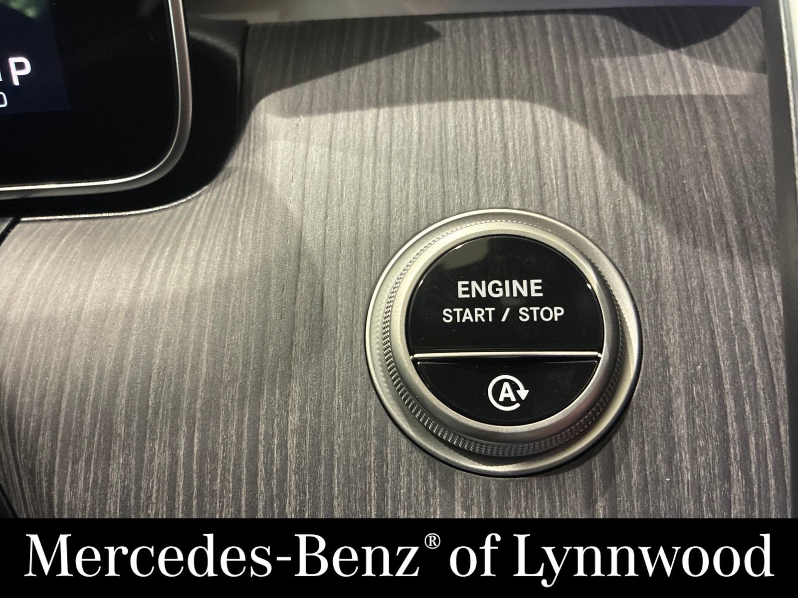 New 2026 Mercedes-Benz CLE 300 4MATIC Coupe image 11