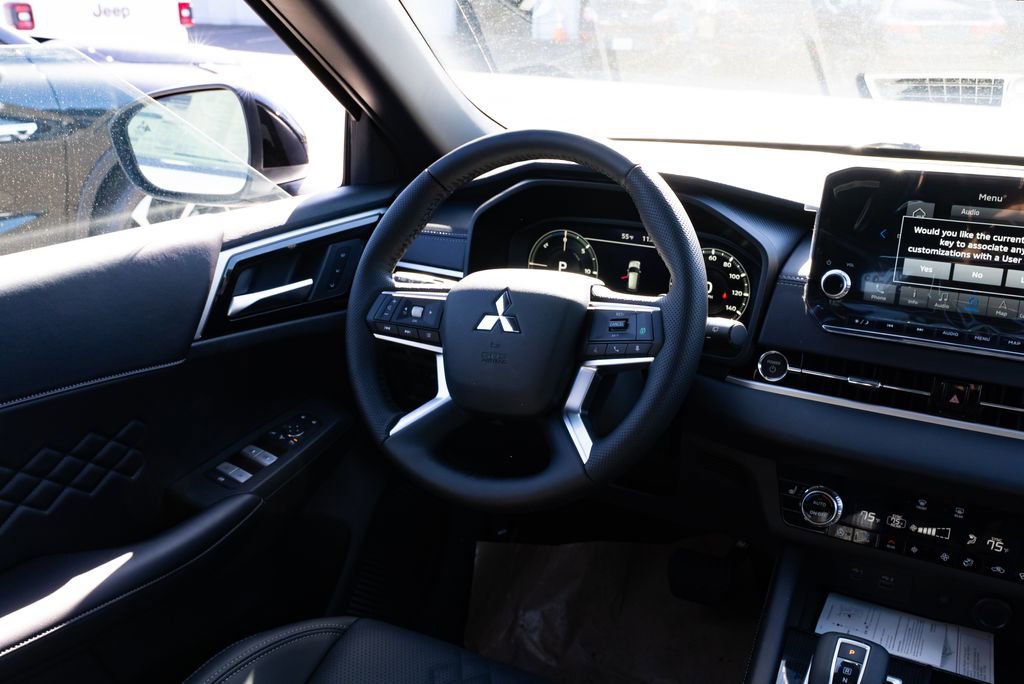 New 2025 Mitsubishi Outlander SEL Black Edition AWD/4WD image 9
