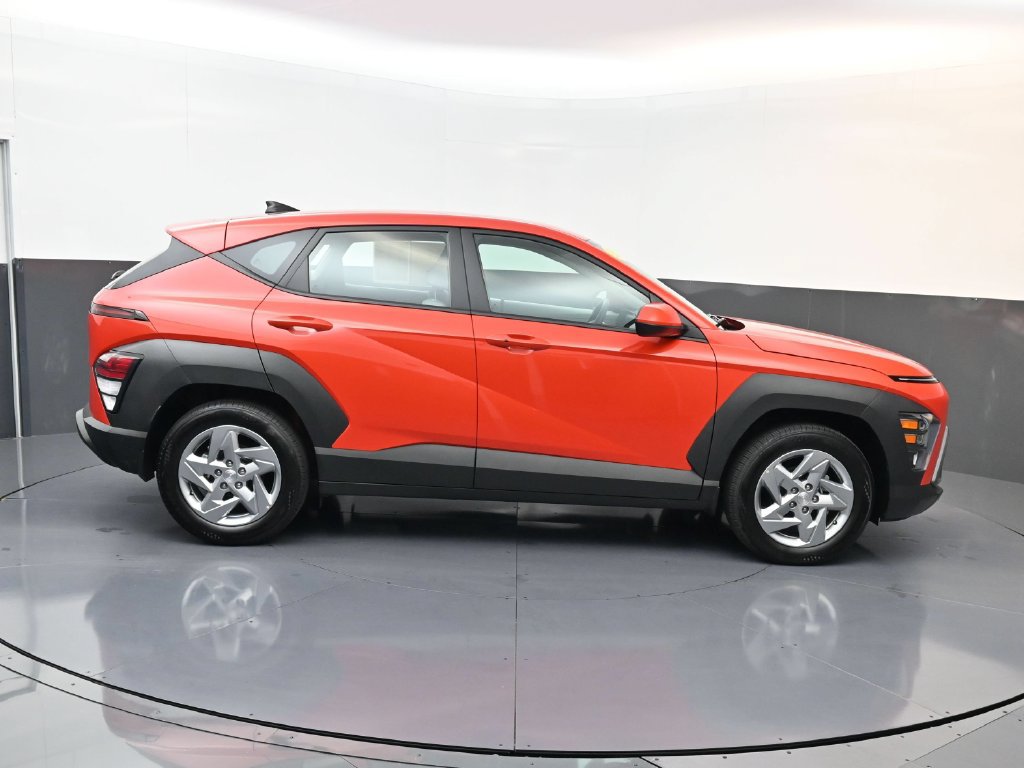 Certified 2026 Hyundai Kona SE FWD image 3