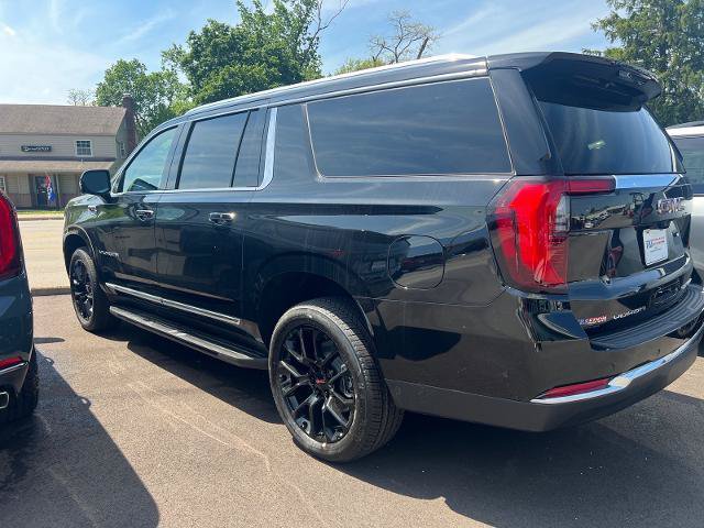 New 2026 GMC Yukon XL Elevation w/ Elevation Premium Package AWD/4WD image 3