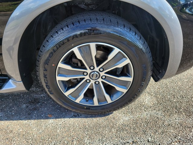 Used 2020 Nissan Armada SL w/ Premium Package image 6