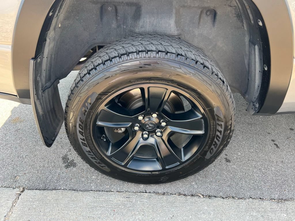 Used 2020 RAM 1500 Big Horn AWD/4WD image 11
