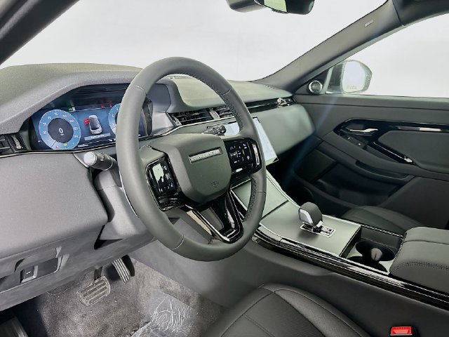 Used 2026 Land Rover Range Rover Evoque S AWD/4WD image 9