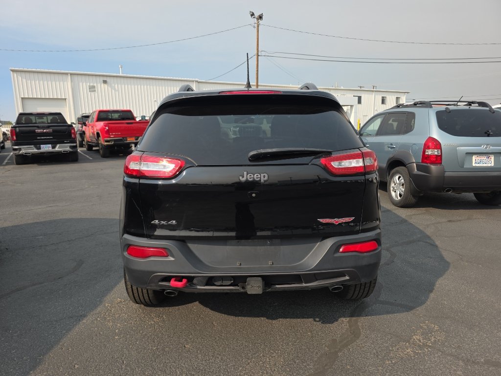 Used 2018 Jeep Cherokee Trailhawk w/ Comfort & Convenience Group AWD/4WD image 7