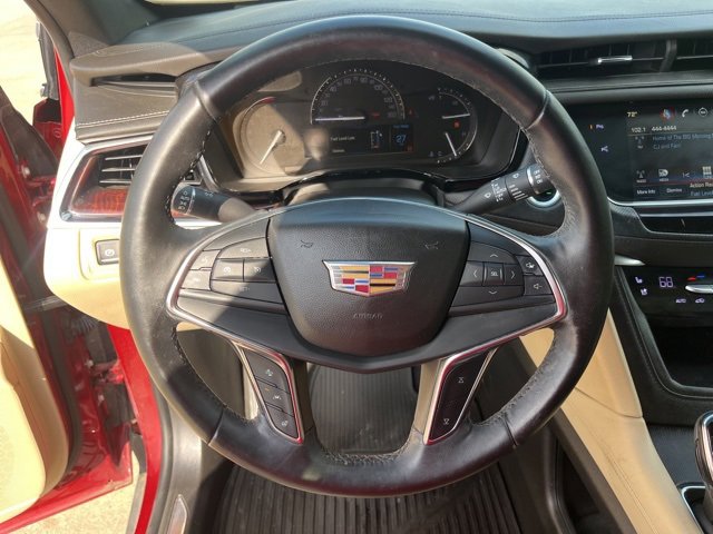 Used 2018 Cadillac XT5 Premium Luxury w/ Driver Assist Package image 18