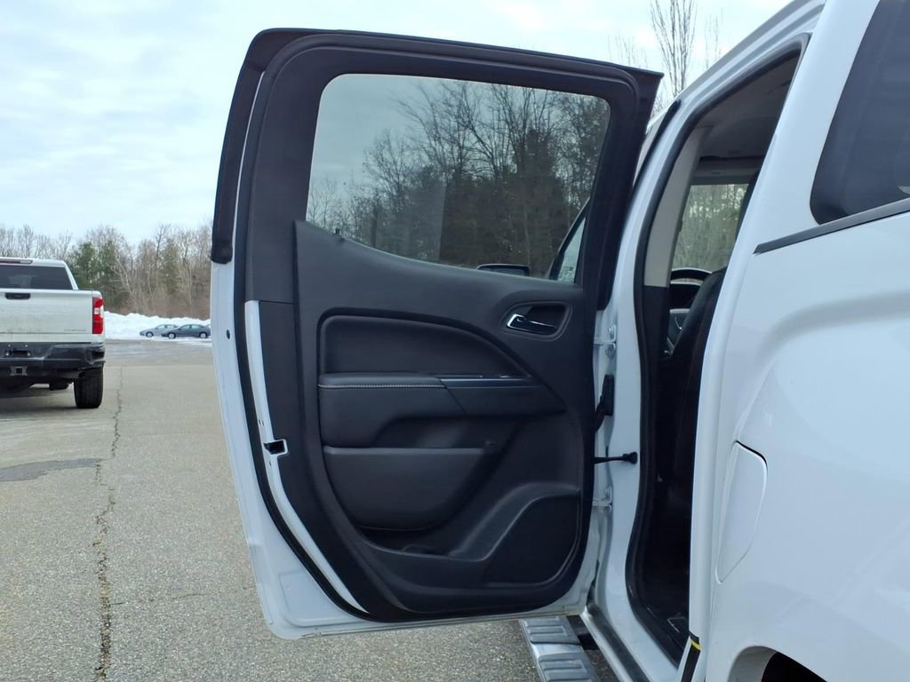 Used 2017 GMC Canyon Denali image 13