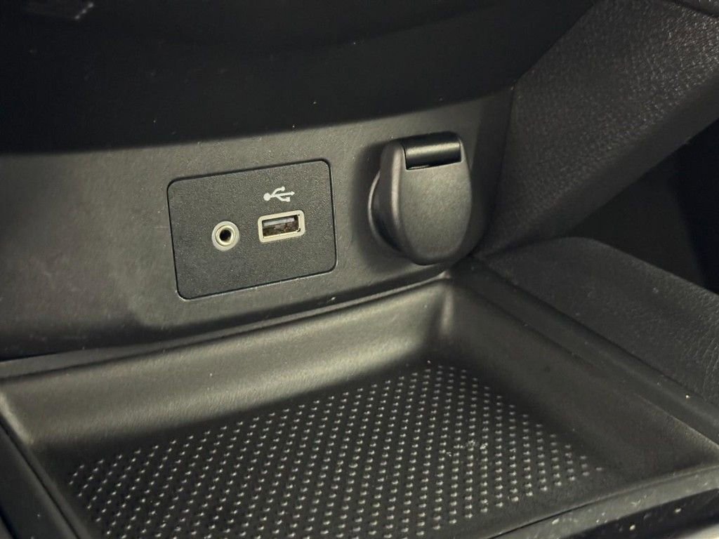 Used 2020 Nissan Rogue S image 22