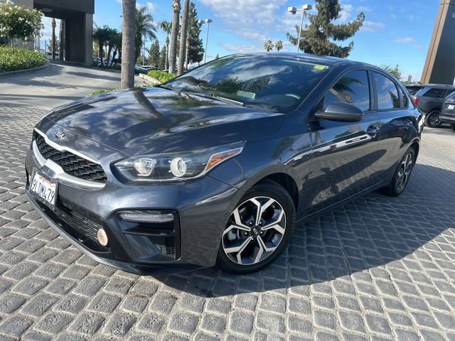 Used 2021 Kia Forte LXS image 2