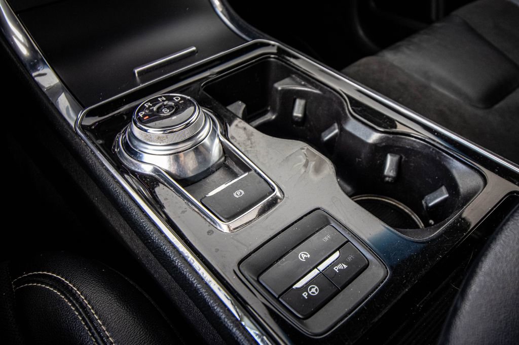 Used 2019 Ford Edge ST w/ Equipment Group 401A AWD/4WD image 30