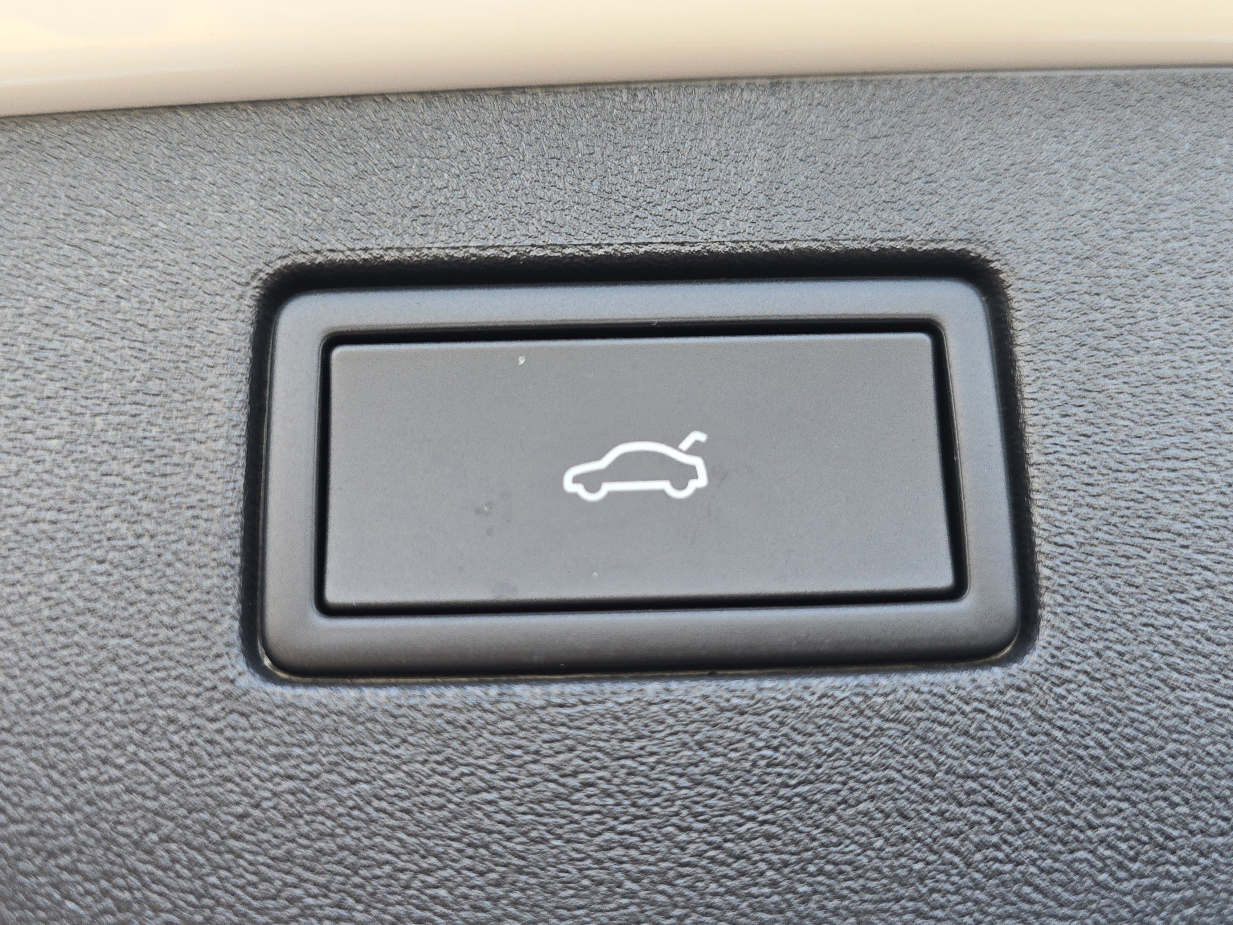 New 2026 Volkswagen Tiguan SE image 15