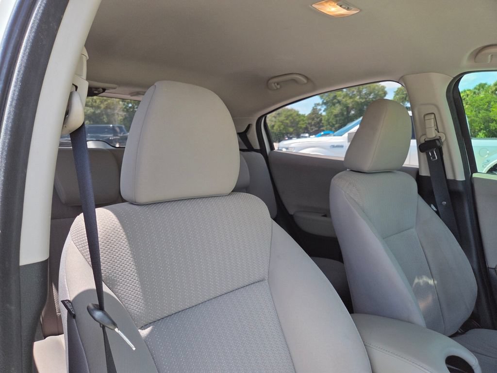 Used 2017 Honda HR-V LX image 16