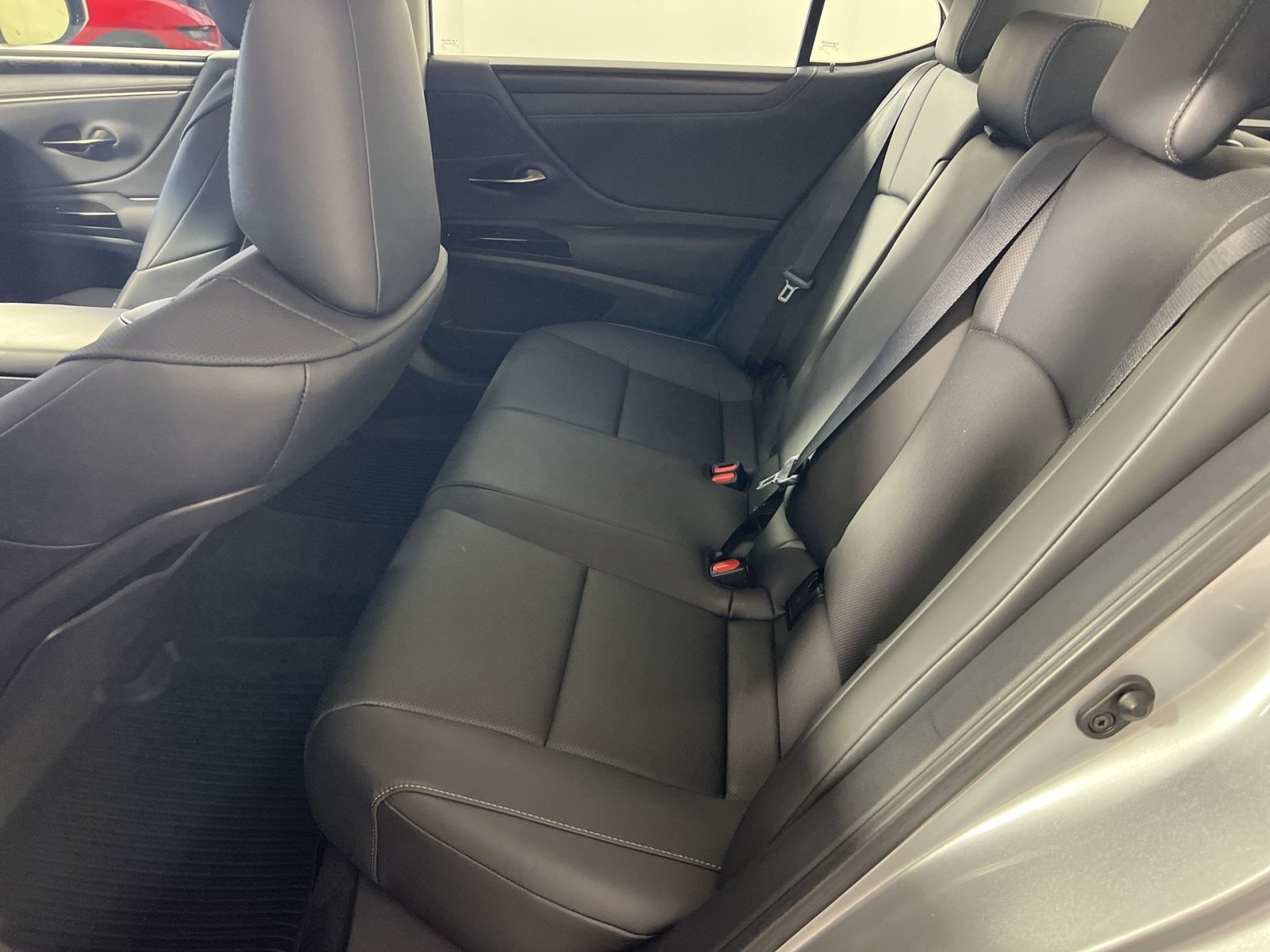Used 2025 Lexus ES 350 w/ Premium Package FWD image 26
