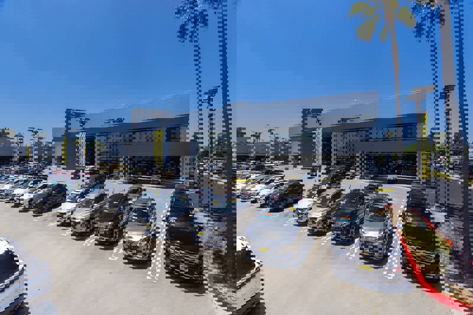 Used 2025 Kia K4 LXS image 31