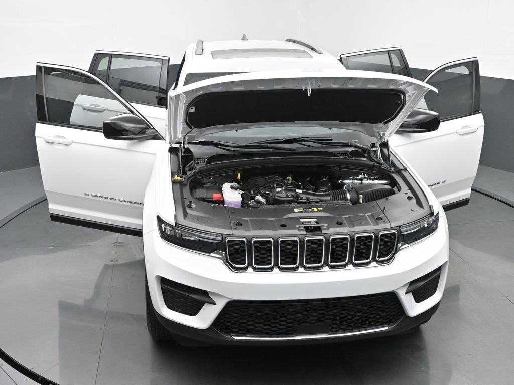 New 2025 Jeep Grand Cherokee Laredo X w/ Luxury Tech Group I image 60