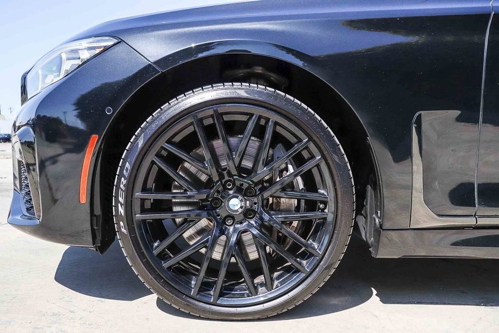 Used 2022 BMW 750i xDrive w/ Executive Package AWD/4WD image 13