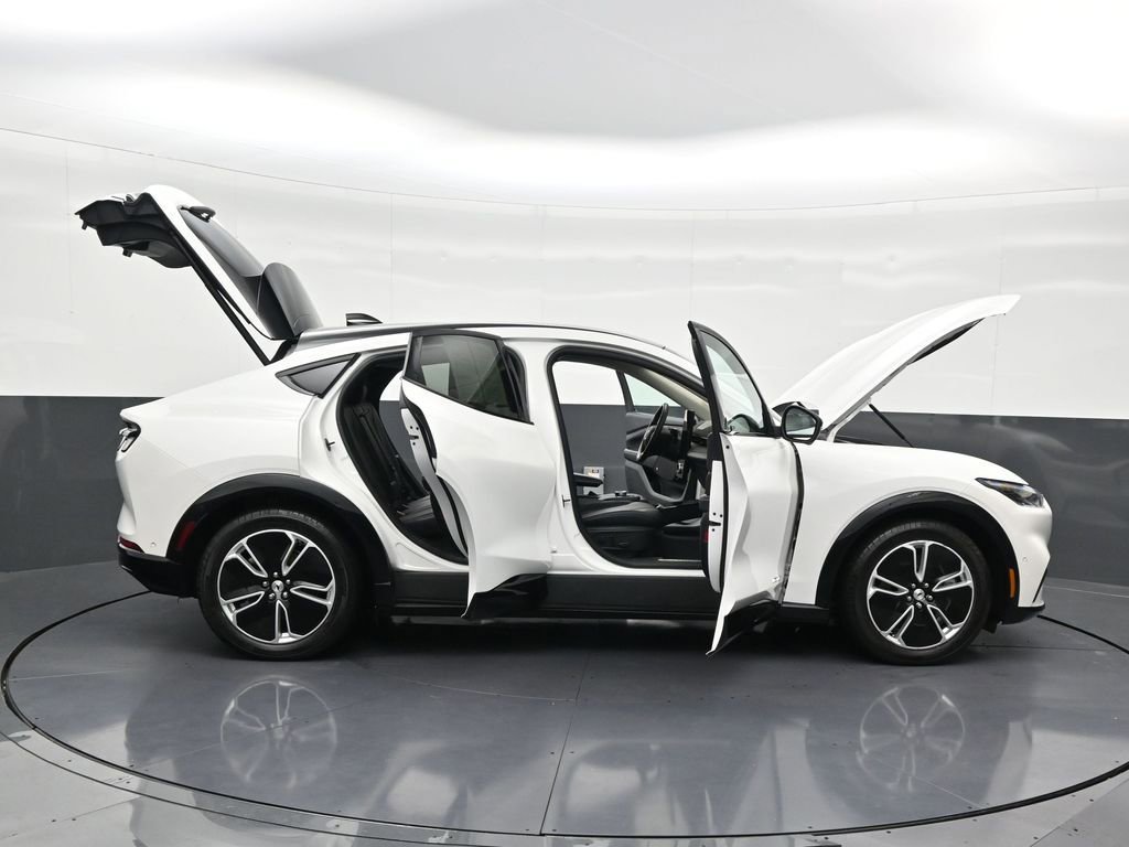 Used 2023 Ford Mustang Mach-E Premium image 38