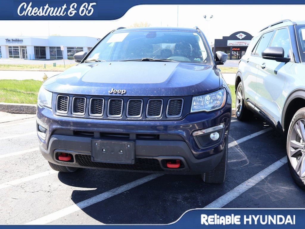 Used 2019 Jeep Compass Trailhawk w/ Cold Weather Group image 9