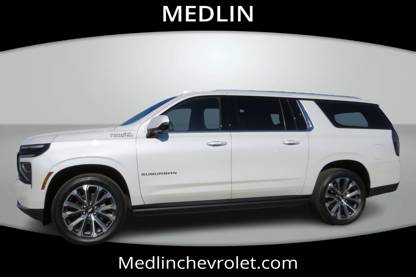 Used 2025 Chevrolet Suburban High Country AWD/4WD image 5