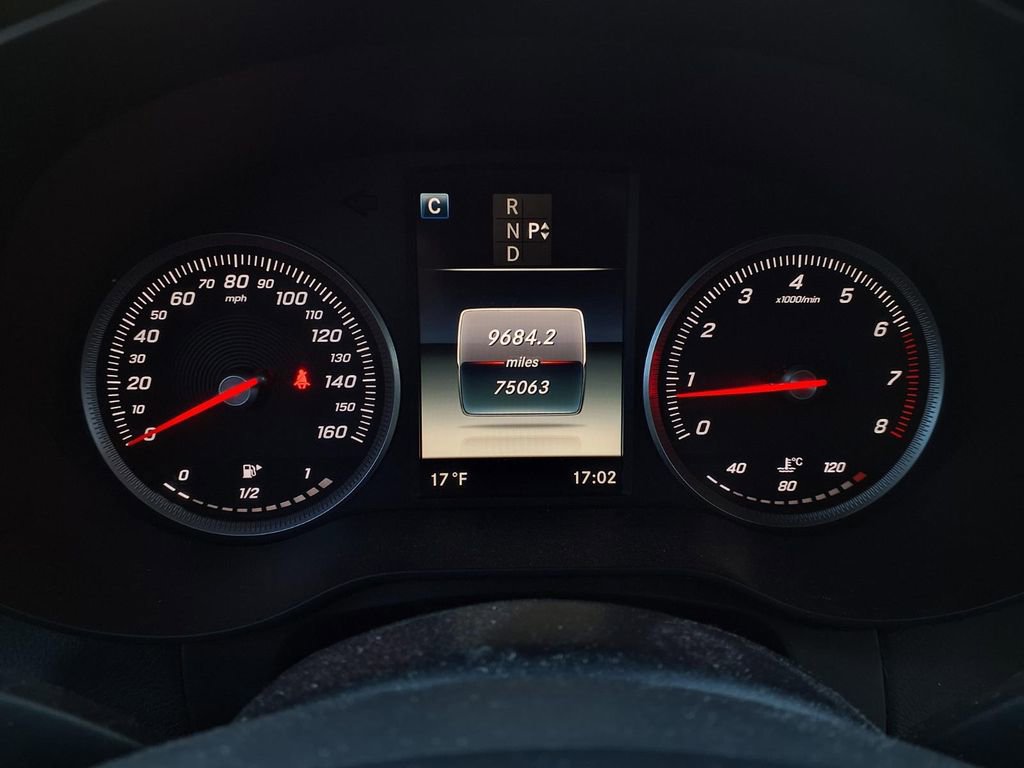 Used 2017 Mercedes-Benz GLC 300 4MATIC Coupe image 9