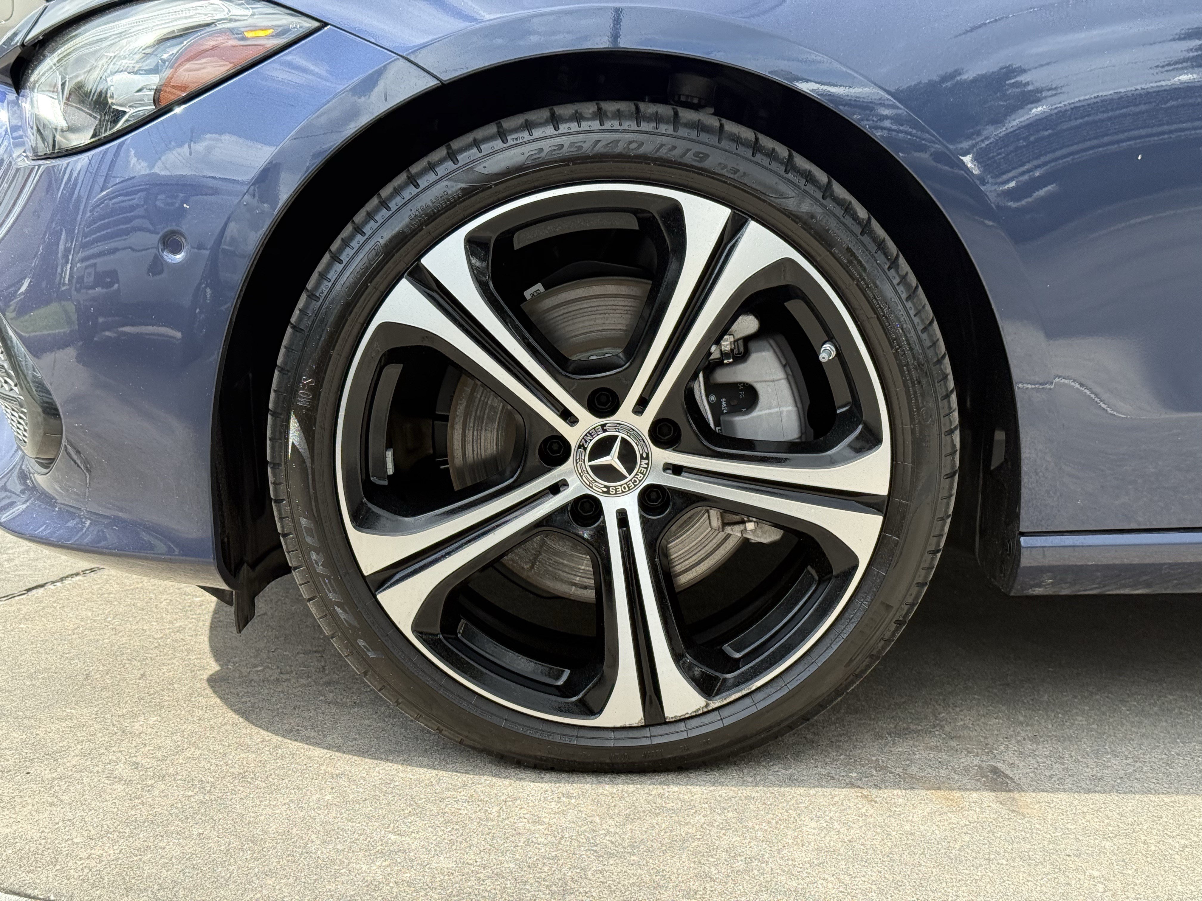 Used 2024 Mercedes-Benz C 300 Sedan image 12