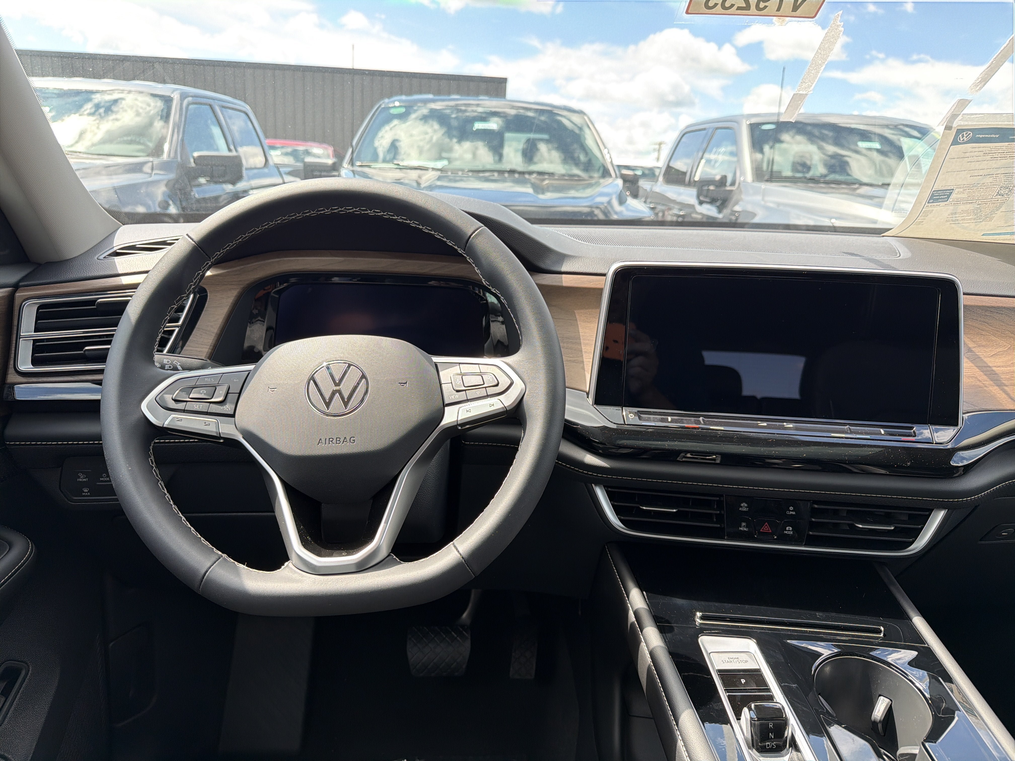 New 2026 Volkswagen Atlas SE AWD/4WD image 12