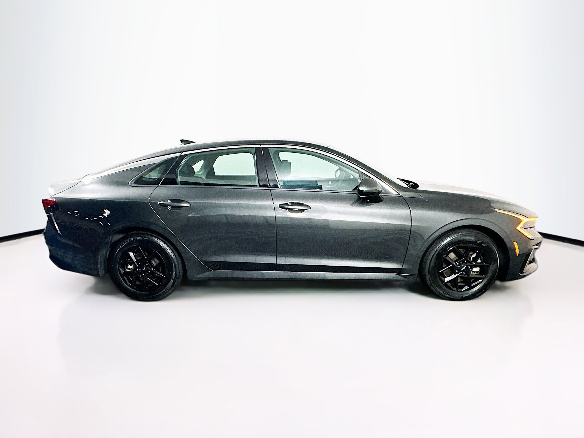 Used 2025 Kia K5 LXS FWD image 10