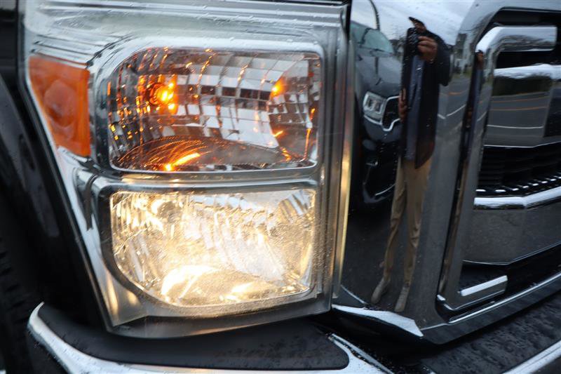 Used 2013 Ford F250 Lariat w/ Chrome Pkg image 24