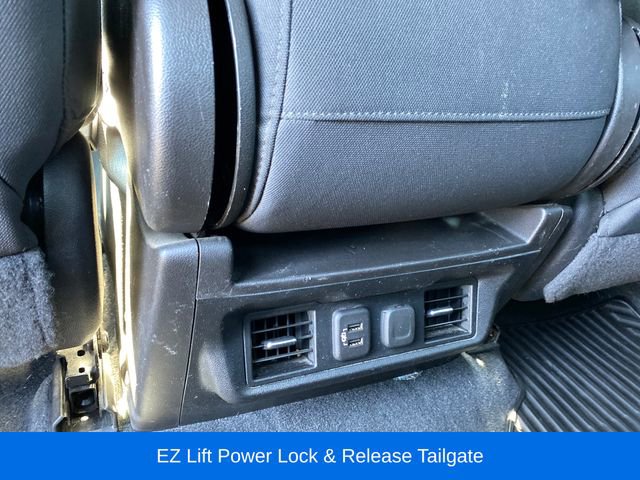 Used 2020 Chevrolet Silverado 1500 LT w/ All-Star Edition image 17