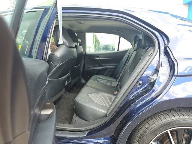 Used 2022 Toyota Camry SE FWD image 8