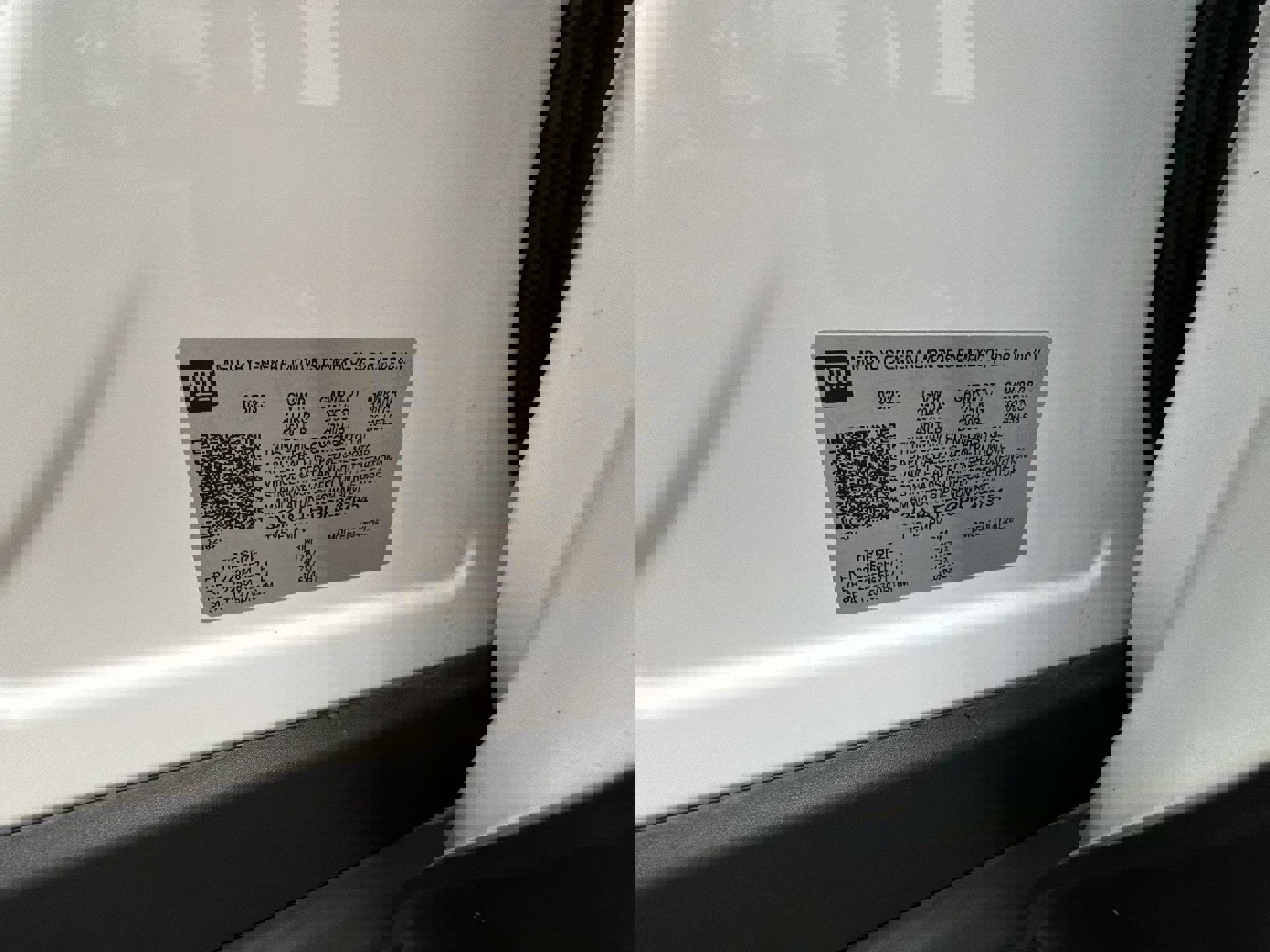 Used 2023 GMC Terrain SLE w/ Driver Convenience Package image 31