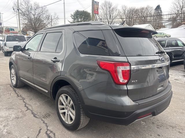 Used 2019 Ford Explorer XLT w/ Equipment Group 201A image 4