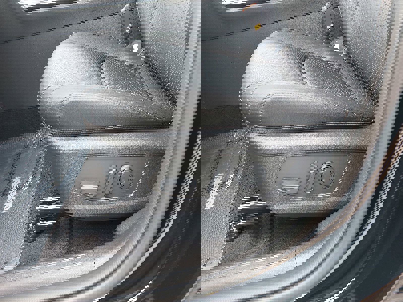 New 2026 Kia Sportage EX image 27