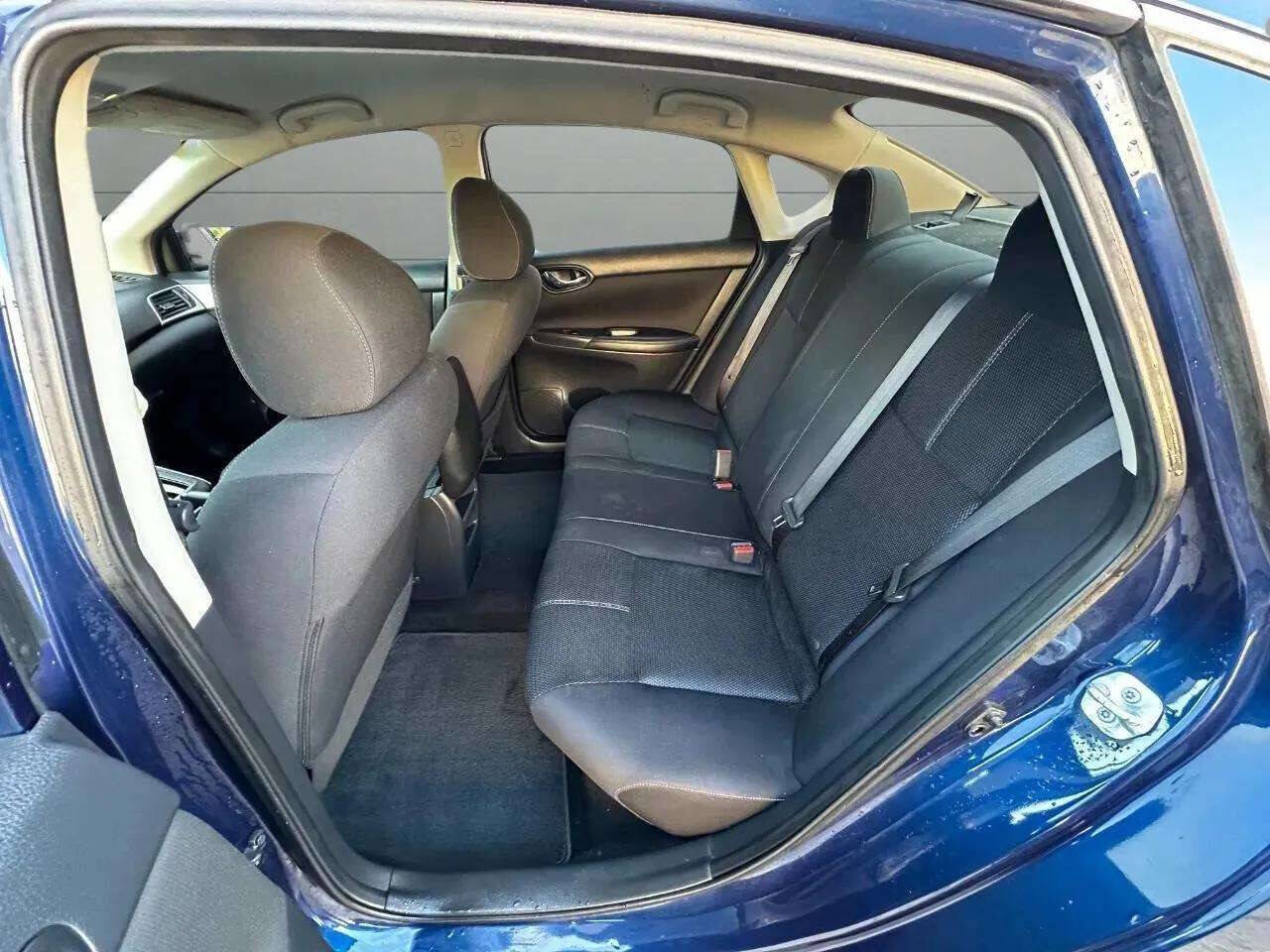 Used 2017 Nissan Sentra S image 32