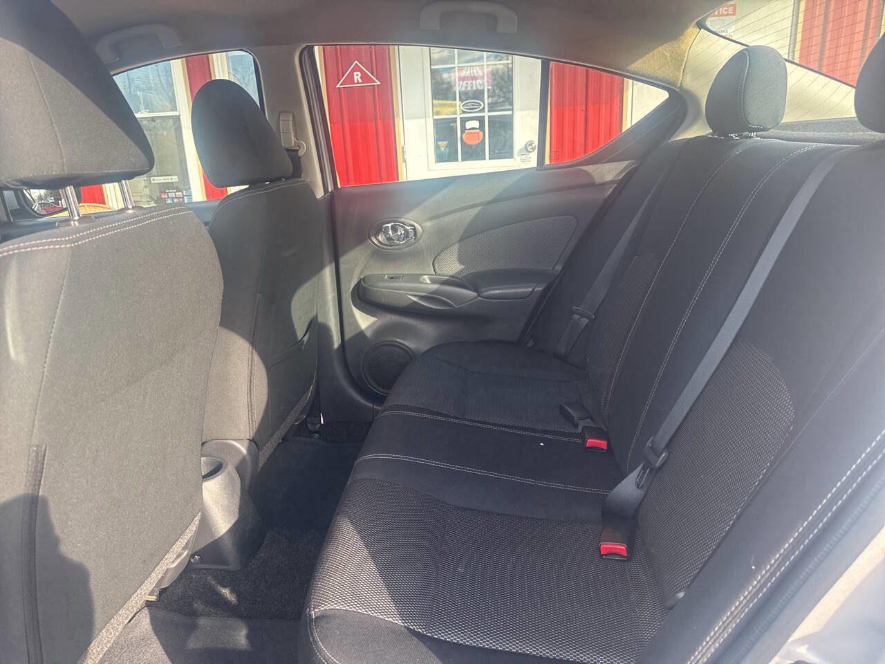 Used 2016 Nissan Versa SV image 10