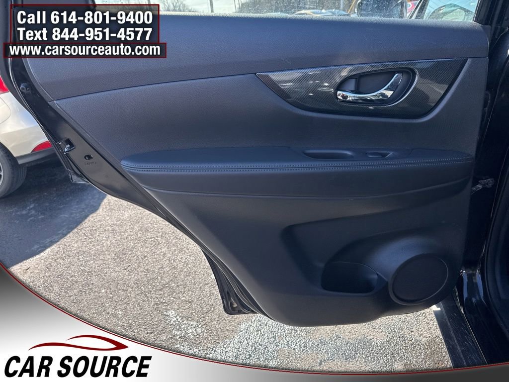 Used 2015 Nissan Rogue SL image 28