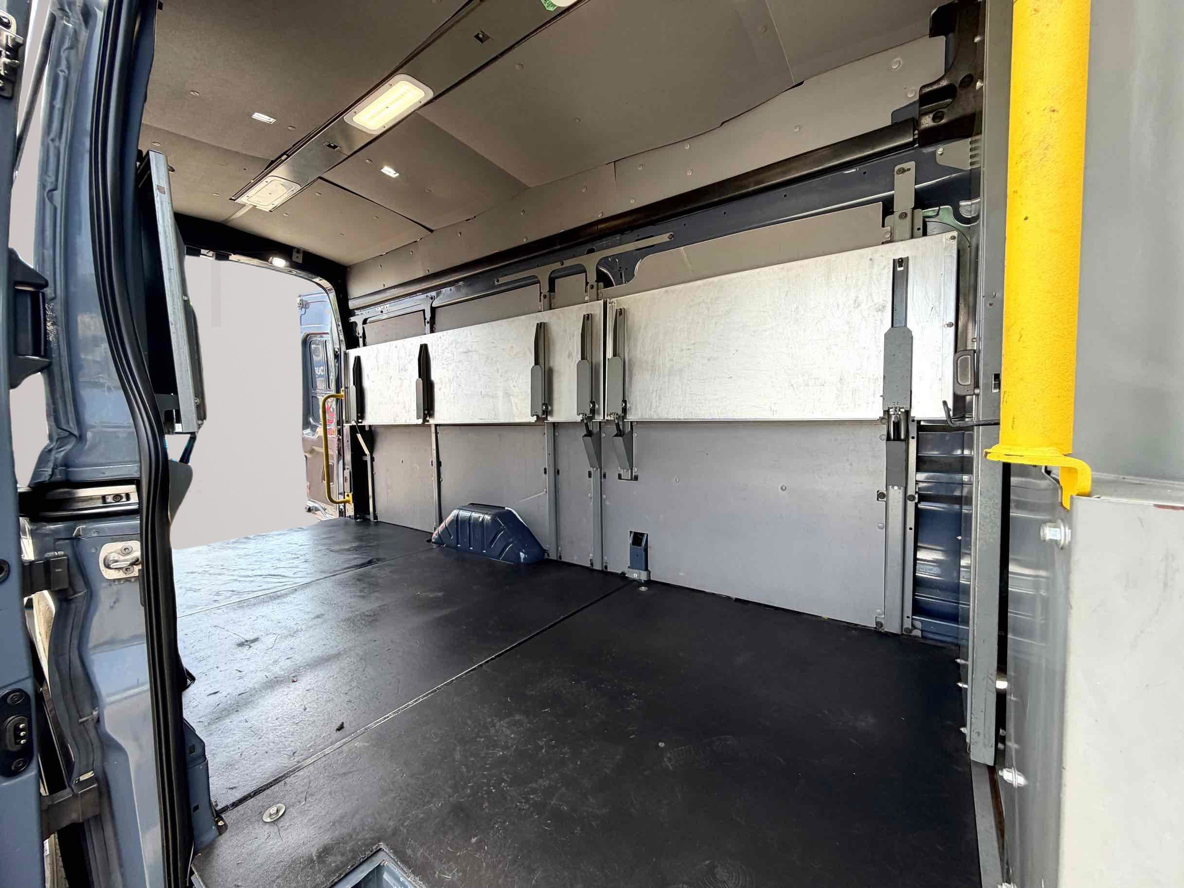 Used 2020 Ford Transit 250 148 High Roof Extended RWD image 10