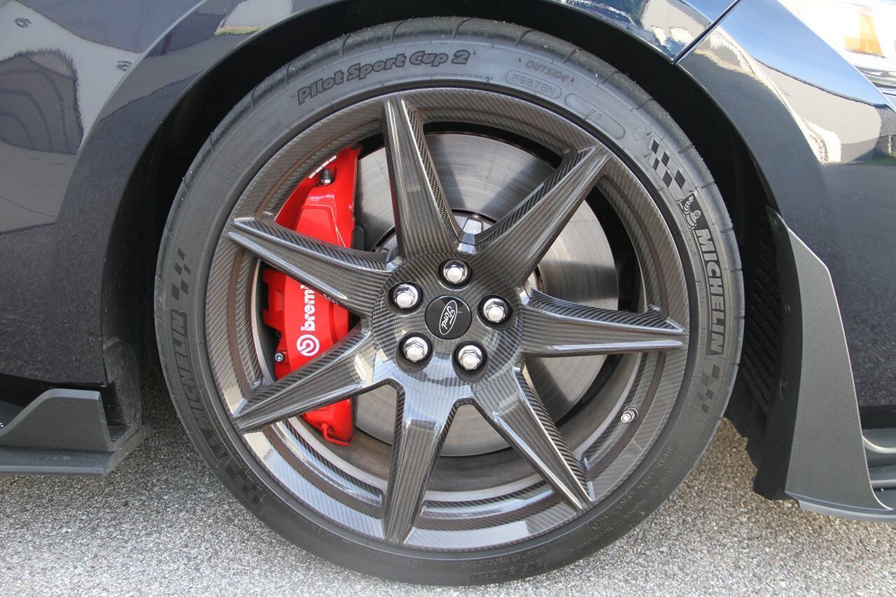Used 2021 Ford Mustang Shelby GT500 w/ Carbon Fiber Track Pack RWD image 31