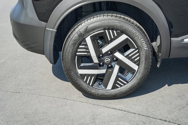 New 2026 Nissan Kicks SV image 9