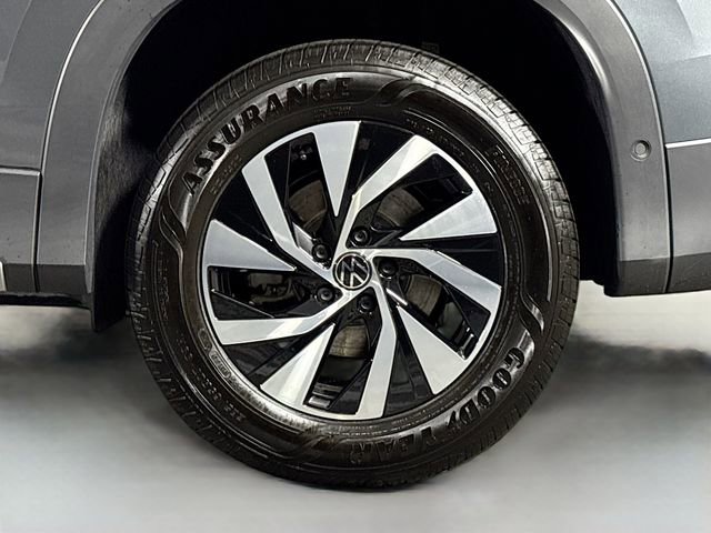 New 2025 Volkswagen Tiguan S image 32