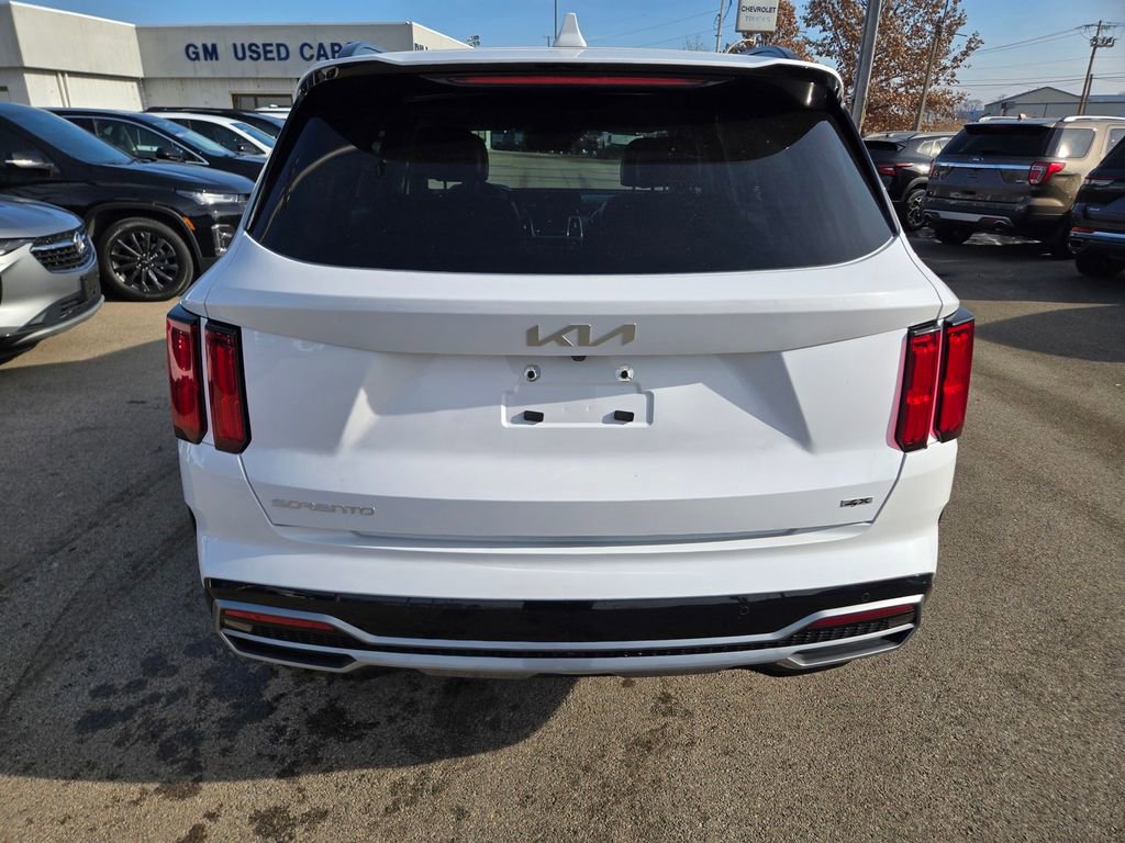 Used 2023 Kia Sorento SX image 5