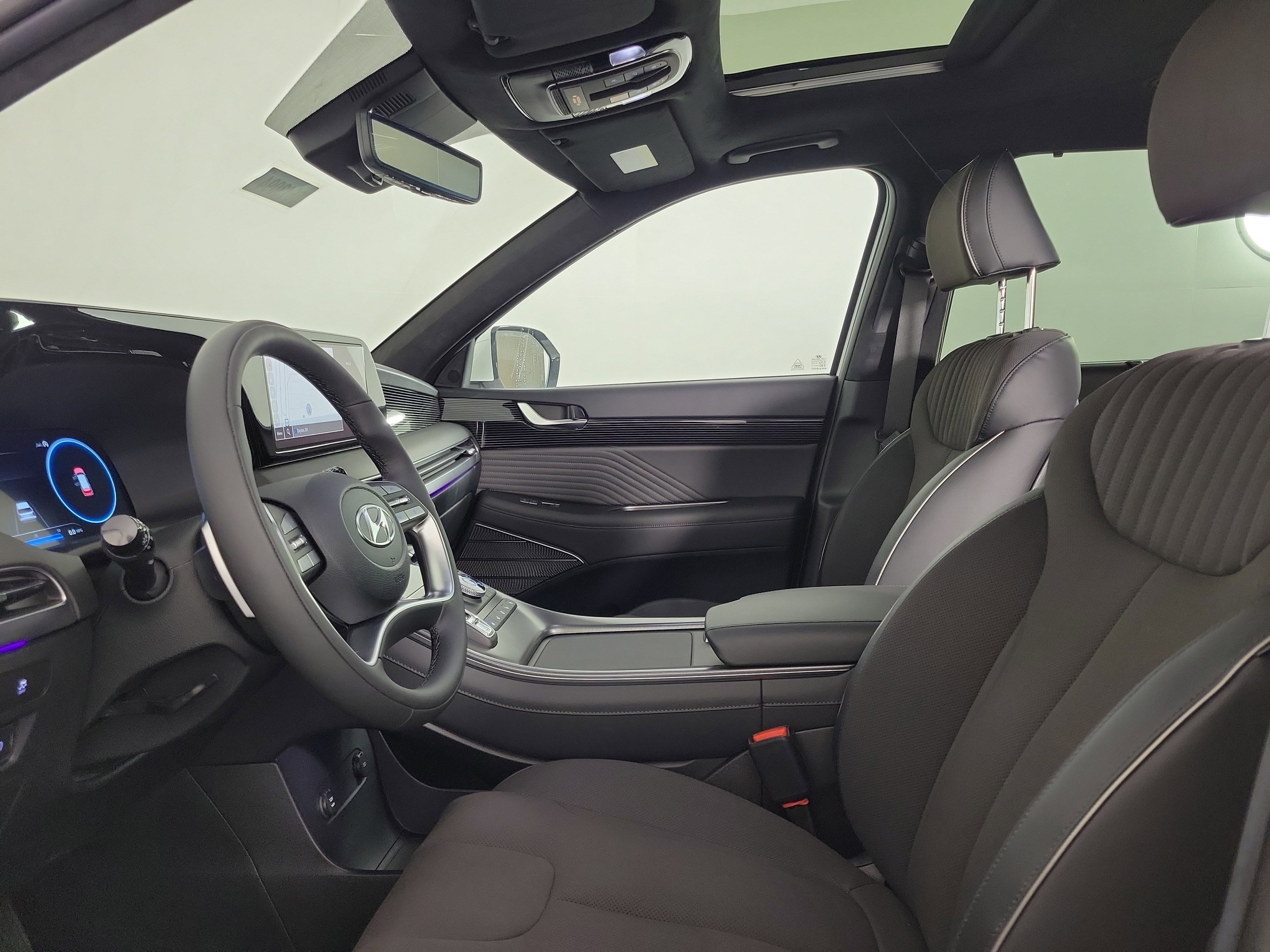 New 2025 Hyundai Palisade Calligraphy image 24