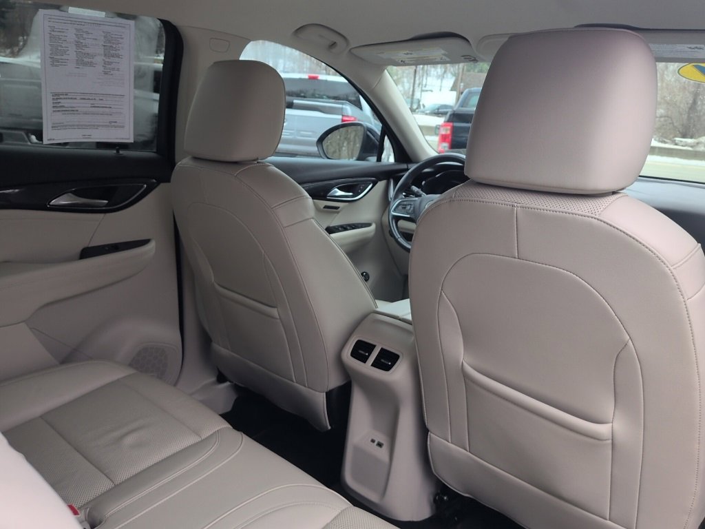 Used 2021 Buick Envision Essence w/ Technology Package I image 21
