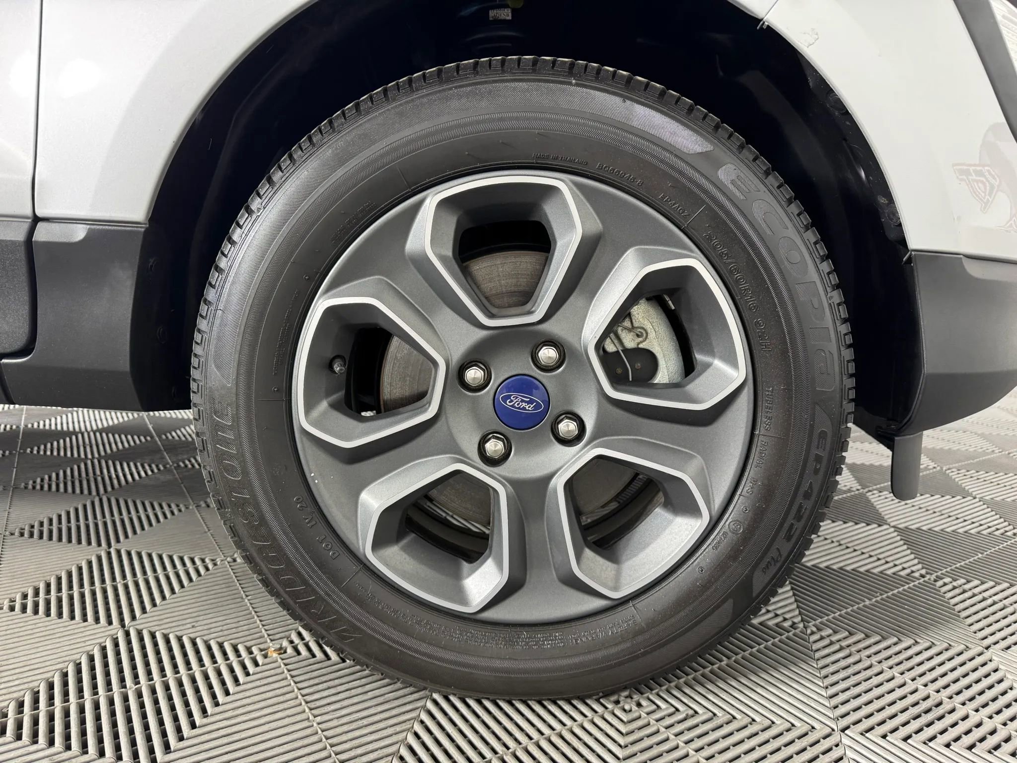 Used 2020 Ford EcoSport S FWD image 42